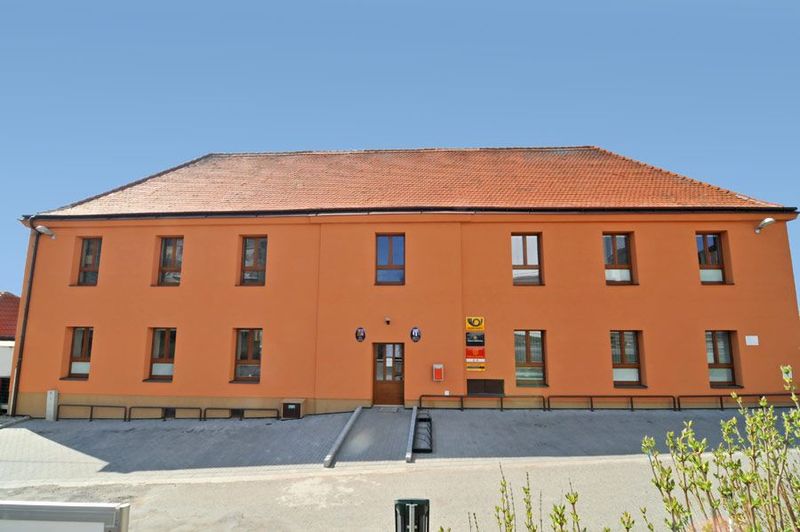(3/6) Rekonstrukce fasády obecního úřadu Drhnolec