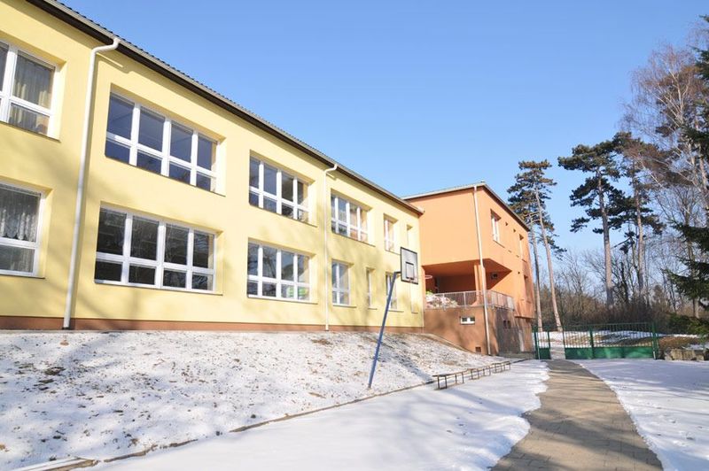 (2/9) Zlepšení energetických vlastností budovy ZŠ Ivančická, Moravský Krumlov